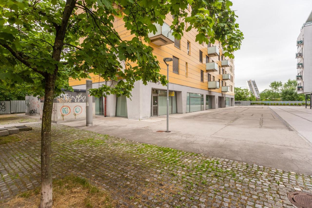 Apartma N'Poznam Leilighet Ljubljana Eksteriør bilde